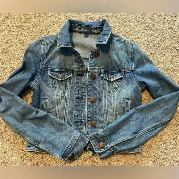 American Eagle jean jacket. XS - Picture 1 of 8